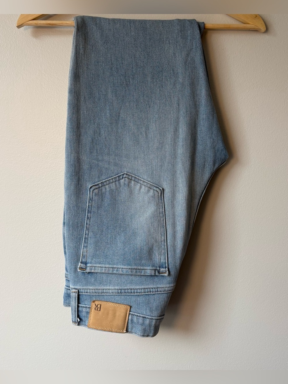 Banana Republic light wash straight leg high rise denim size 29